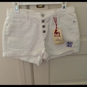 Juniors White High waisted shorts